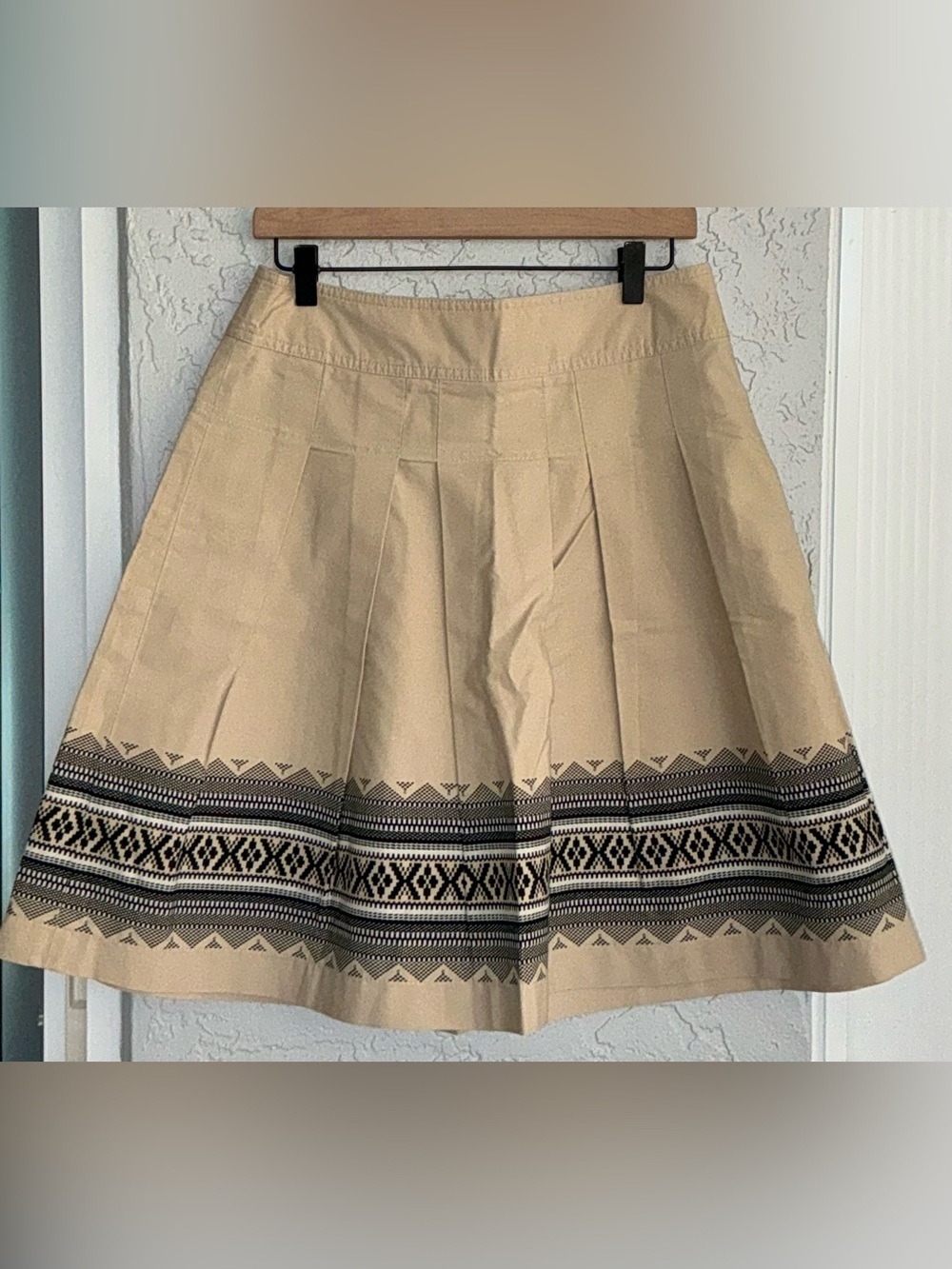 Ann Taylor LOFT Light Tan Circle Skirt with Black Geometric Hem